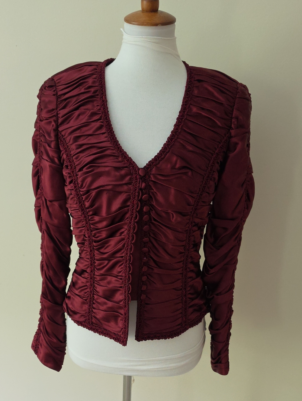 Carmen Marc Valvo Dark Purlpe / Burgundy Jacket Quiet Luxury Elegant - Picture 1 of 8